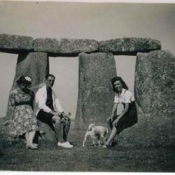 Joan20pic20220family20at20Stonehenge, Order of Bards, Ovates & Druids.
